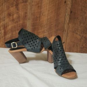 Born navy blue open toe around ankle heeled sandals. 9M